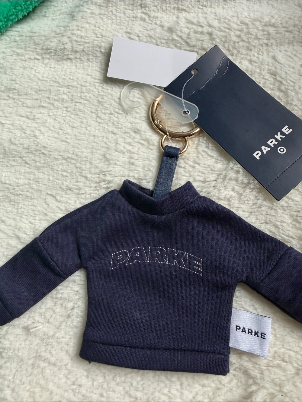PARKE Miniature Sweatshirt Key
Chain Navy bagcharm